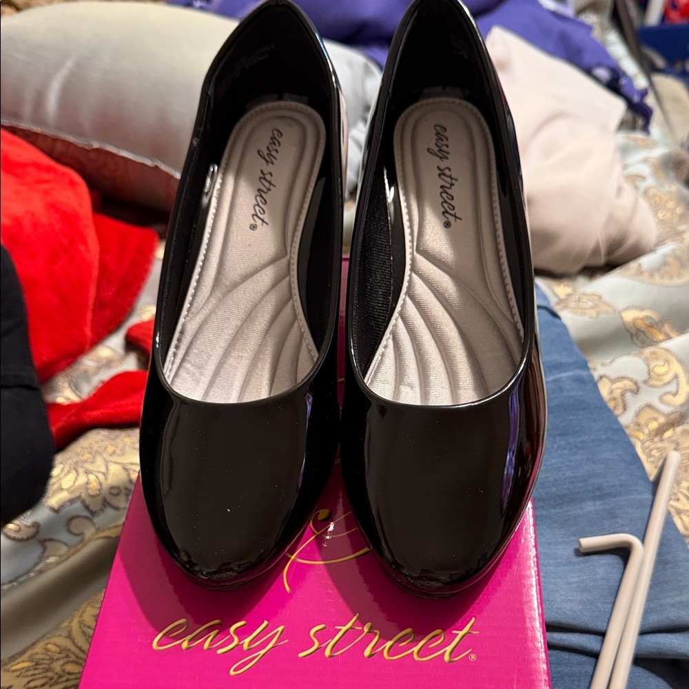 easy street Black Patent Slip-On Comfort pumps